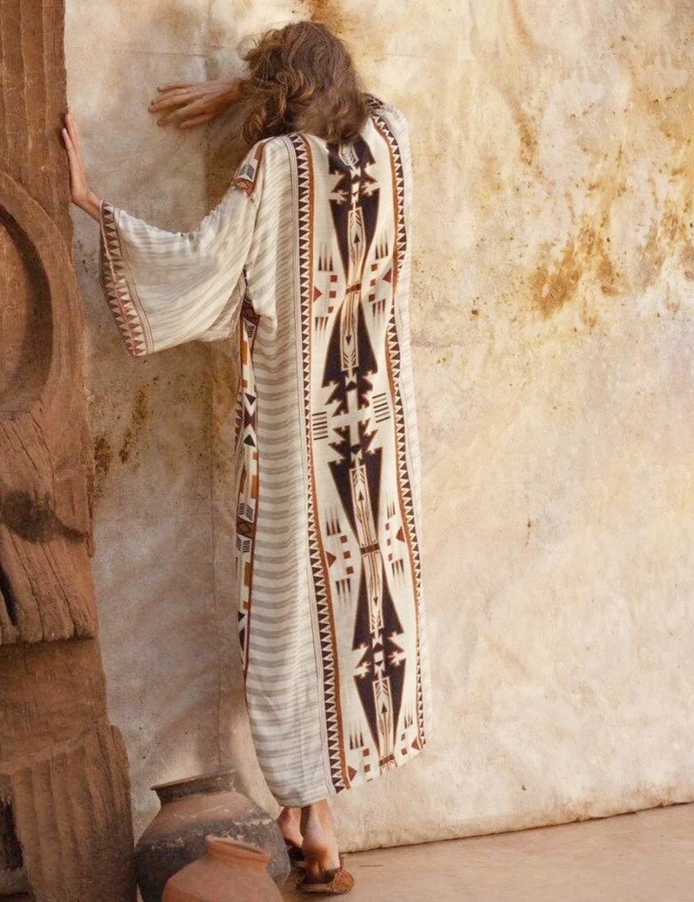 kimono long beige a motifs indiens